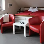 بيت ضيافة Cafe Steffen
